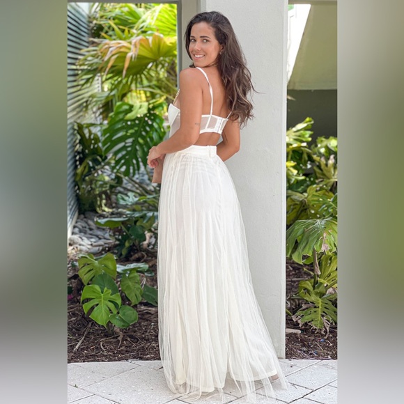 Windsor Cintra Mesh Tulle Bustier Gown - Picture 4 of 13